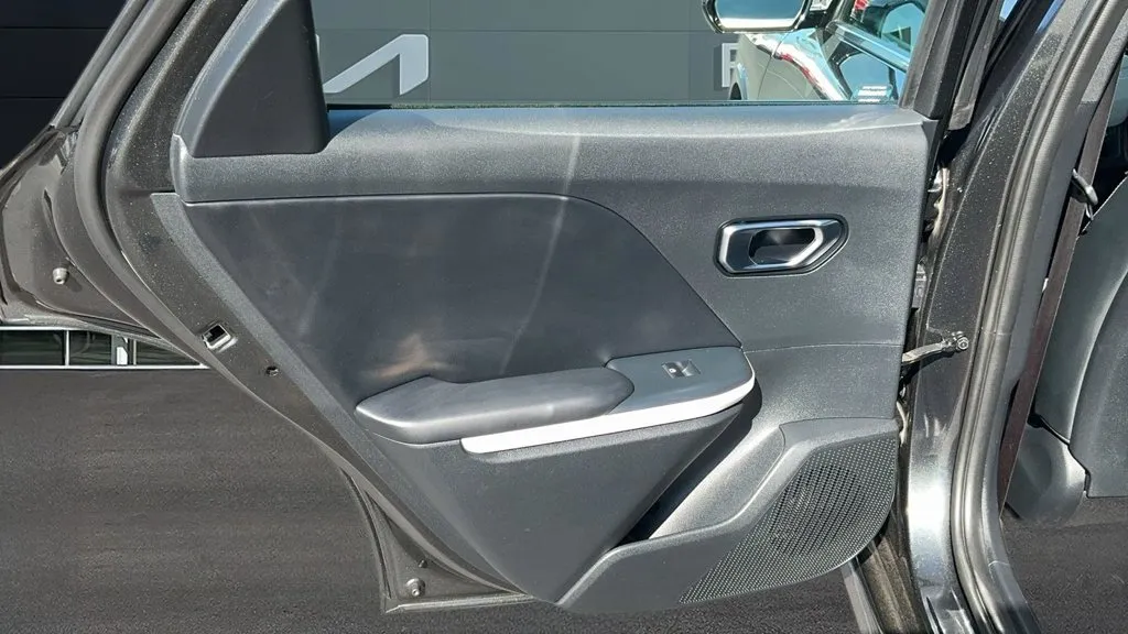 Kia K4 photo 16