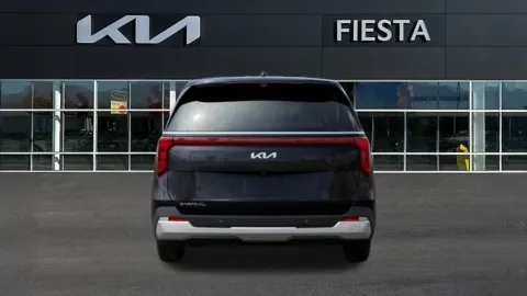 More photos of 2027 Kia Carnival LXS at Fiesta Kia, CA