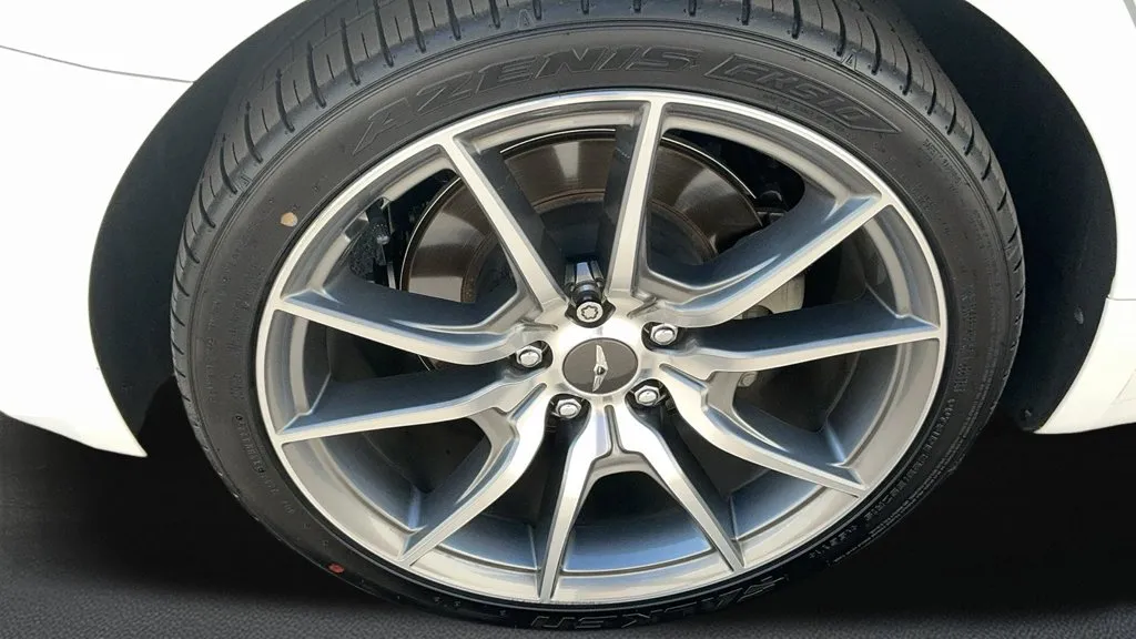 Genesis G70 photo 9