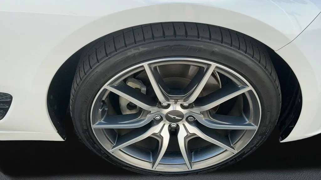 Genesis G70 photo 8