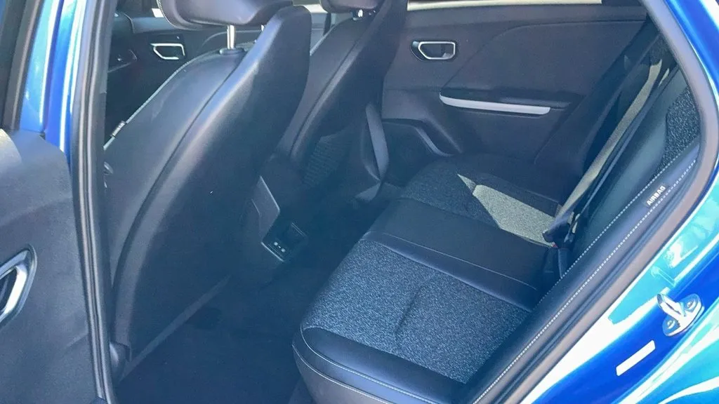 Kia K4 photo 16