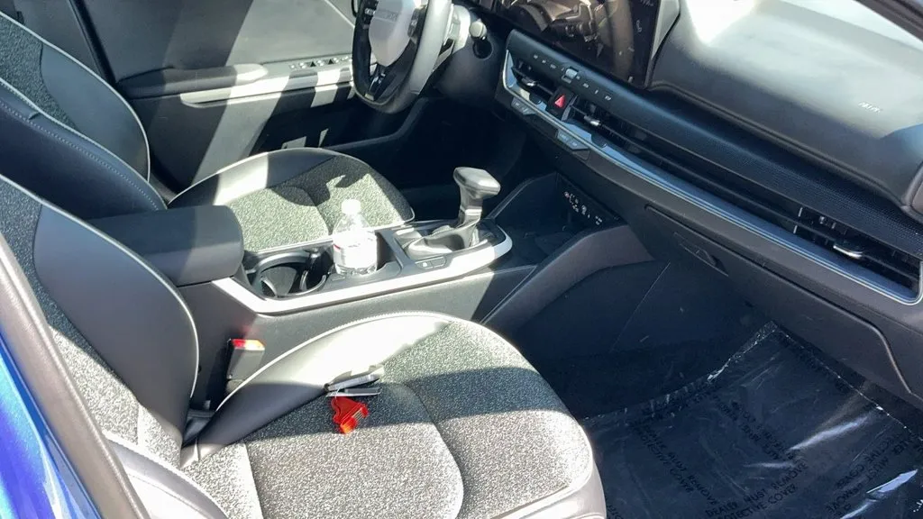 Kia K4 photo 22