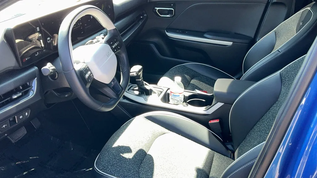 Kia K4 photo 13