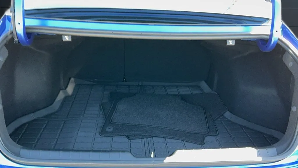 Kia K4 photo 18