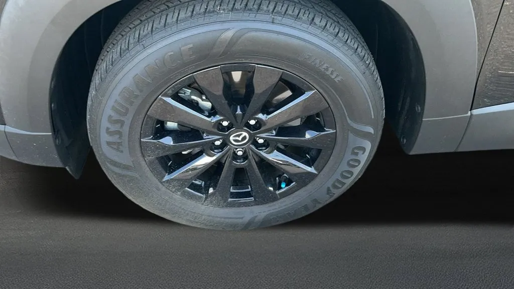 Mazda CX-50 photo 12