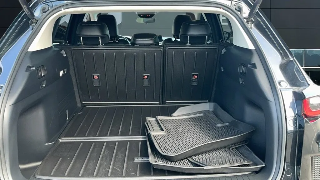 Mazda CX-50 photo 18