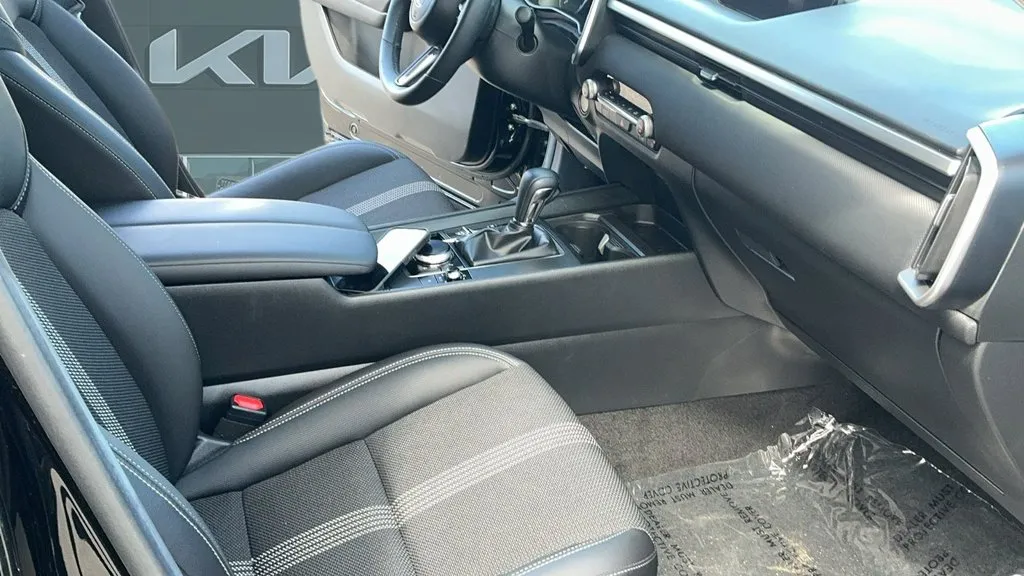 Mazda CX-50 photo 22