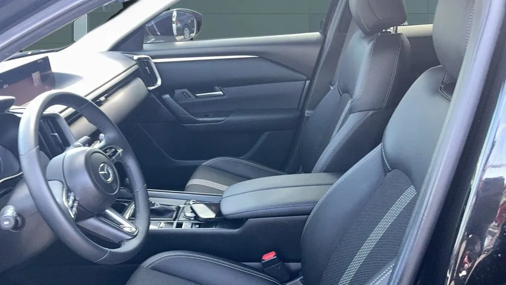 Mazda CX-50 photo 13