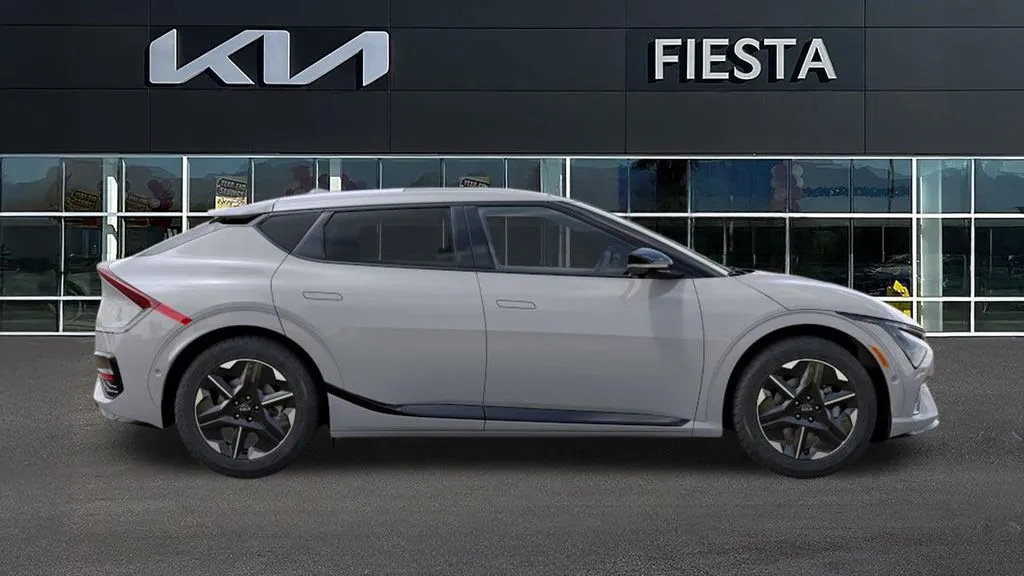 Kia EV6 photo 8