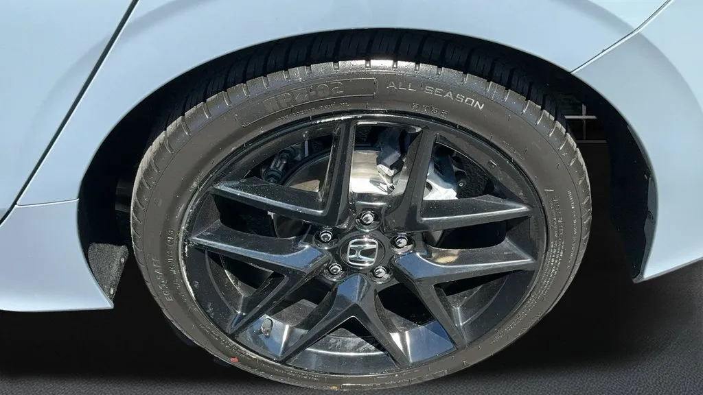 Honda Civic photo 11