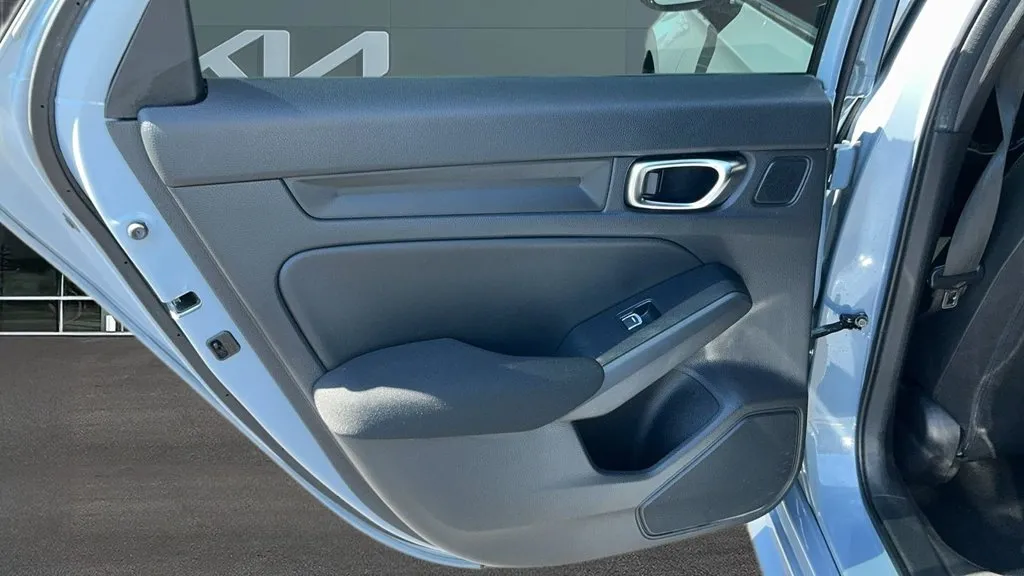 Honda Civic photo 16