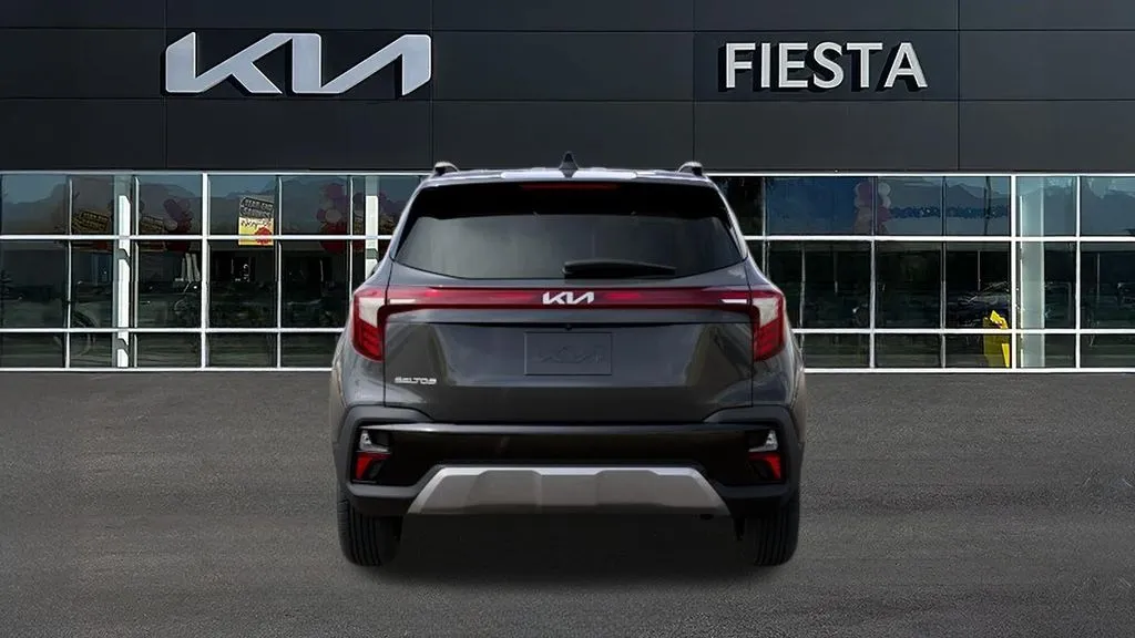 Kia Seltos photo 5