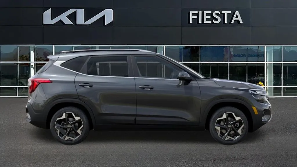 Kia Seltos photo 8