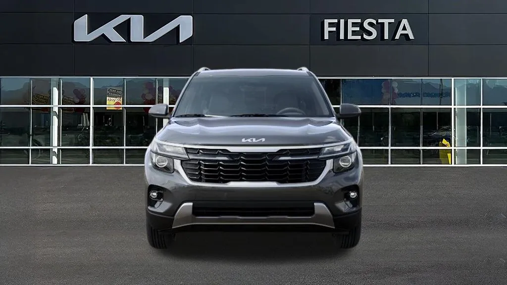 Kia Seltos photo 2