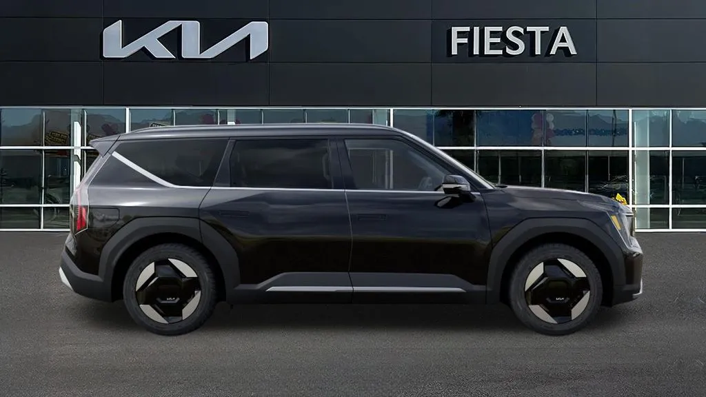 Kia EV9 photo 8