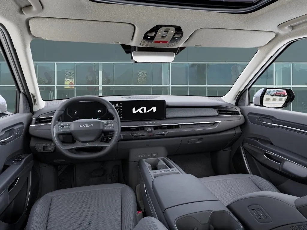 Kia EV9 photo 16