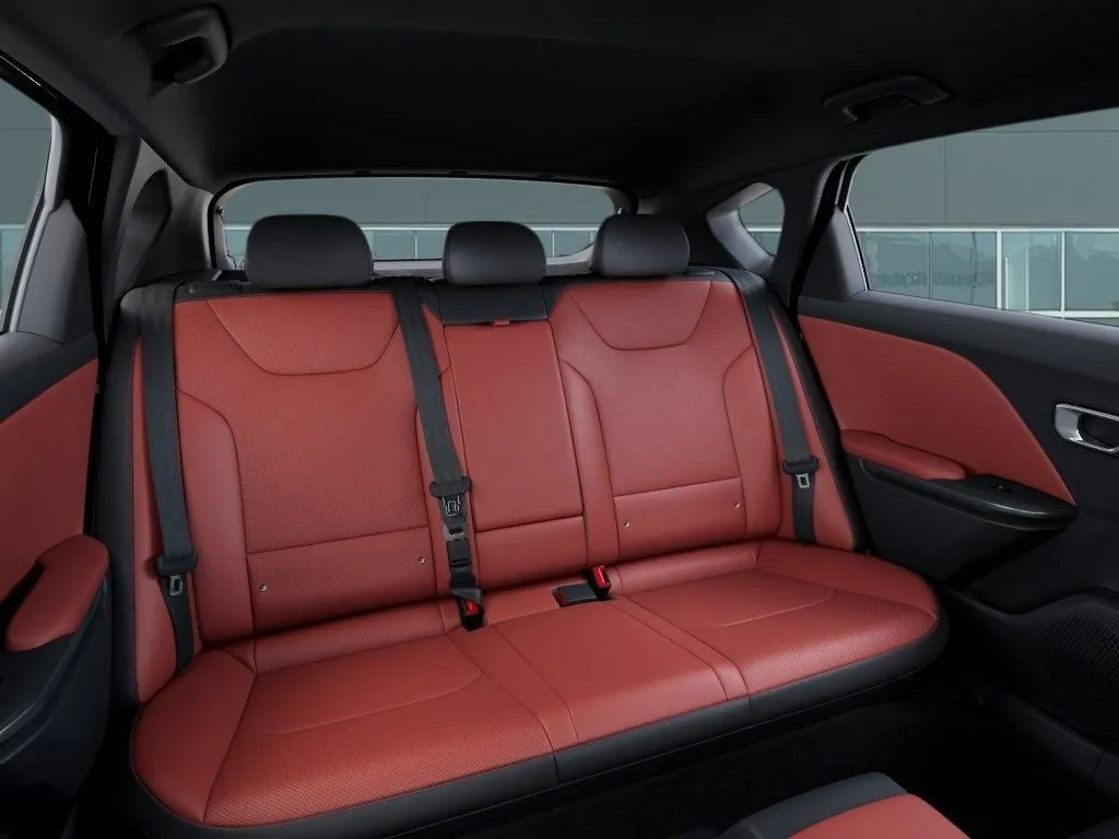 Kia K4 photo 18