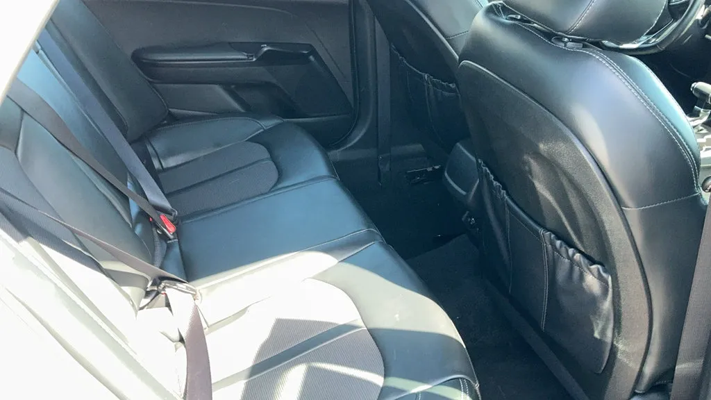 Kia K5 photo 20