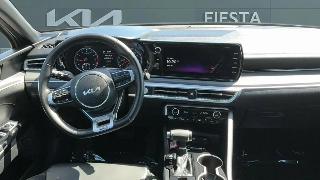 Kia K5 photo 23