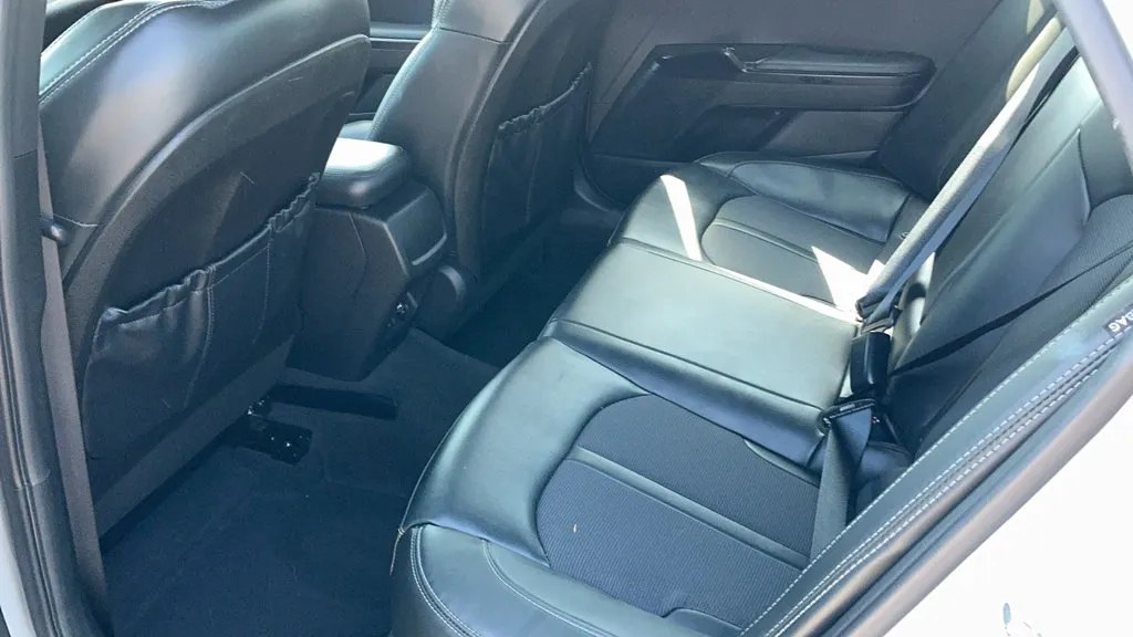 Kia K5 photo 16