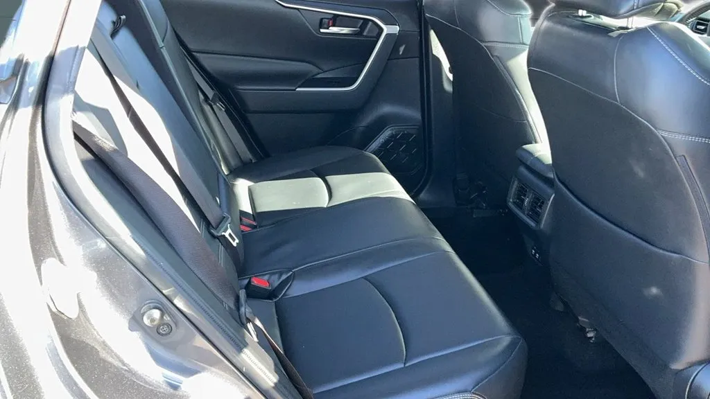 Toyota RAV4 photo 22