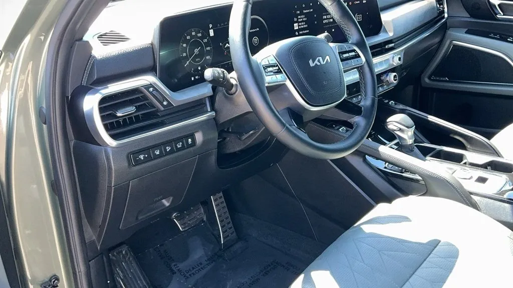 Kia Telluride photo 14