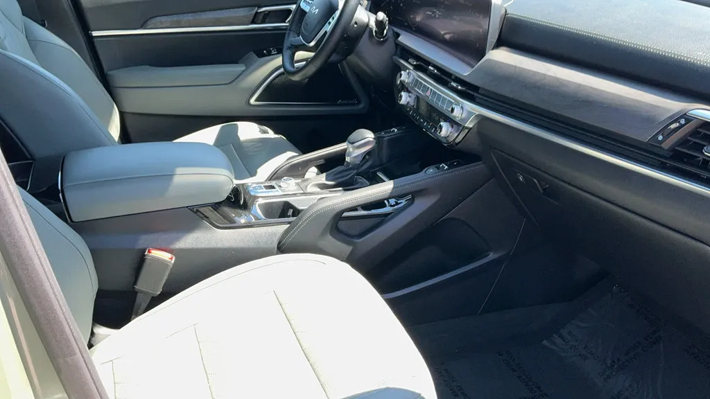 Kia Telluride photo 22
