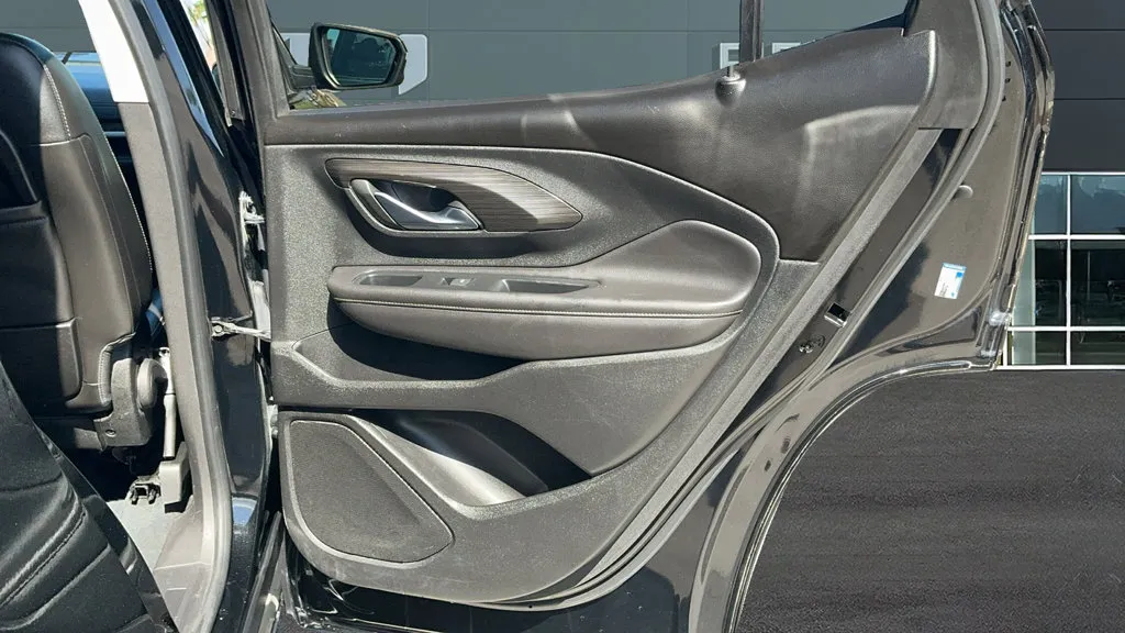 GMC Terrain photo 19