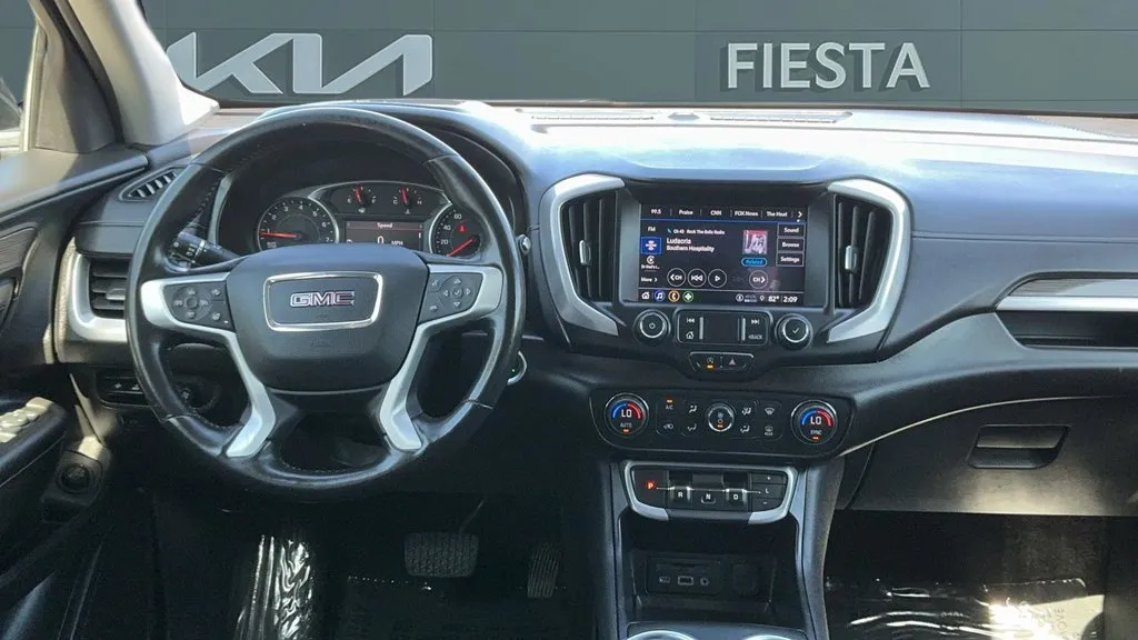GMC Terrain photo 22