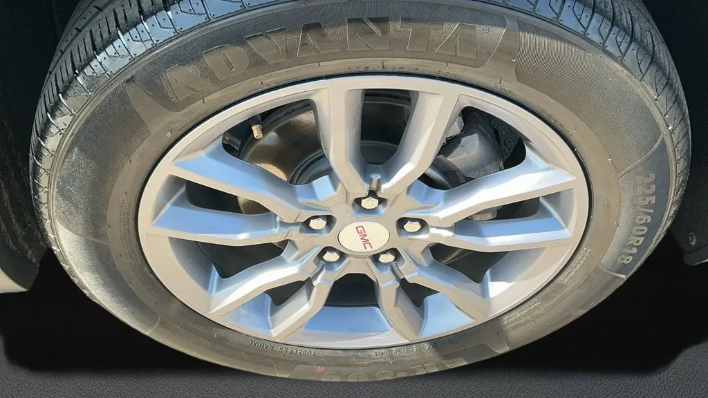 GMC Terrain photo 8