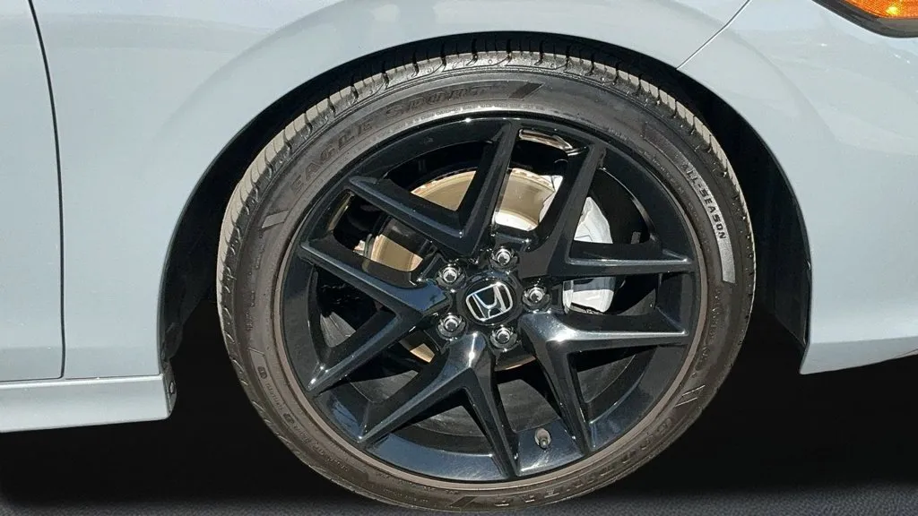Honda Civic photo 8
