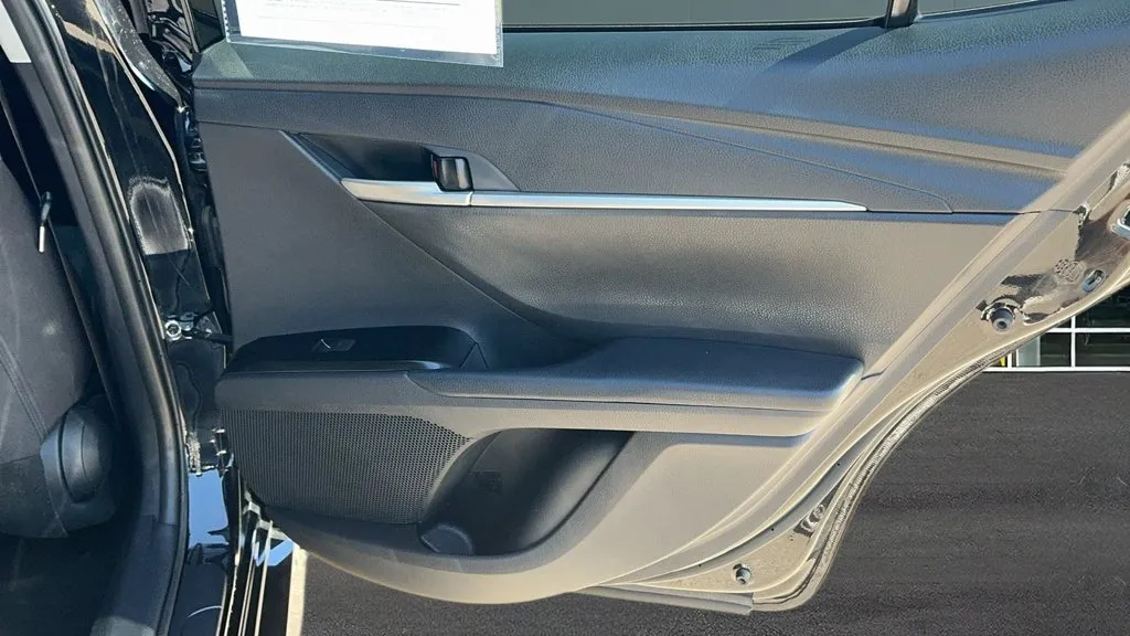 Toyota Camry photo 19