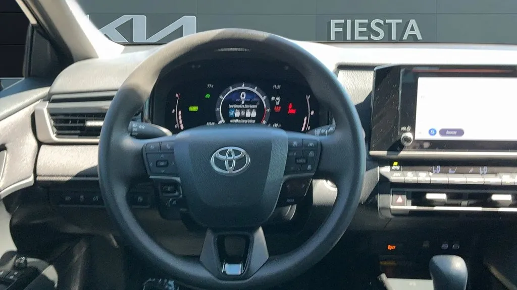 Toyota Camry photo 23