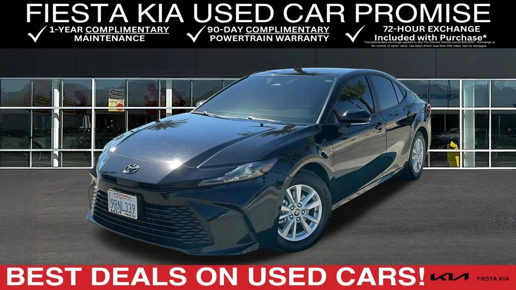 Toyota Camry photo 2