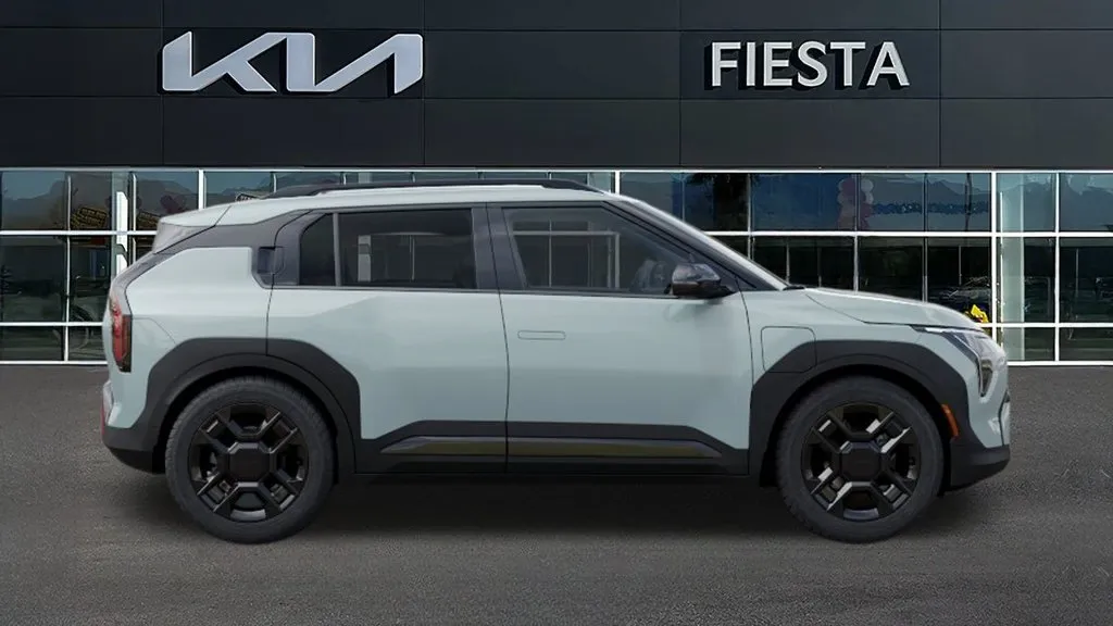 Kia EV3 photo 8