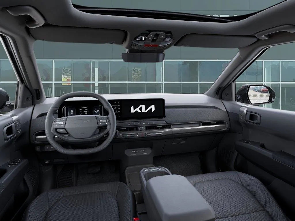 Kia EV3 photo 16