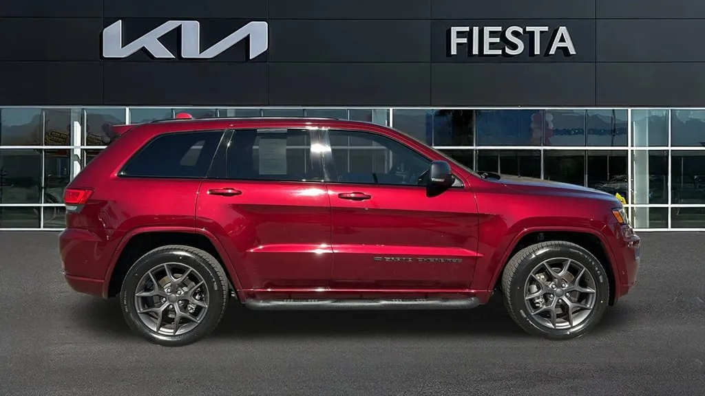 Jeep Grand Cherokee photo 7