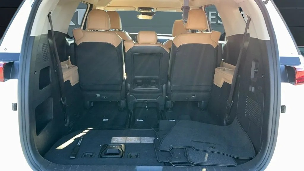 Kia Carnival photo 17