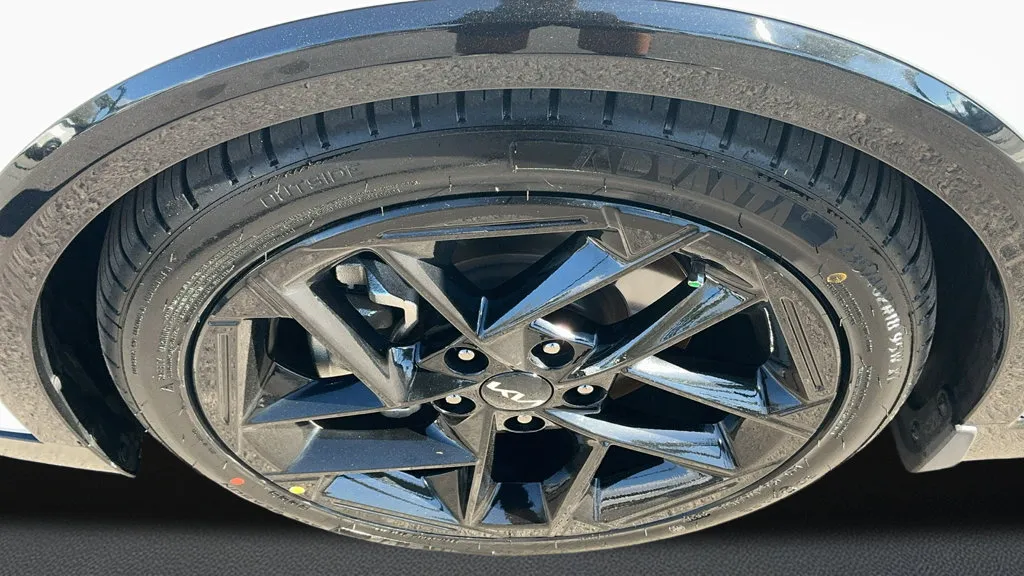Kia K4 photo 12