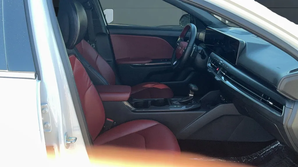 Kia K4 photo 20