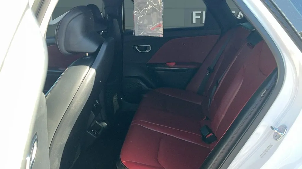 Kia K4 photo 15