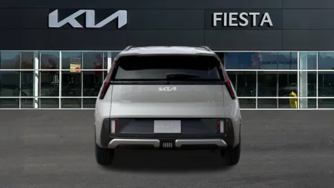 More photos of 2027 Kia Niro SX at Fiesta Kia, CA