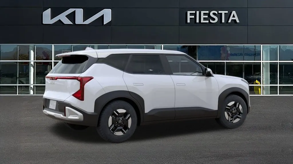 Kia Seltos photo 6