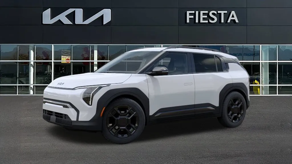 Kia EV3 photo 3