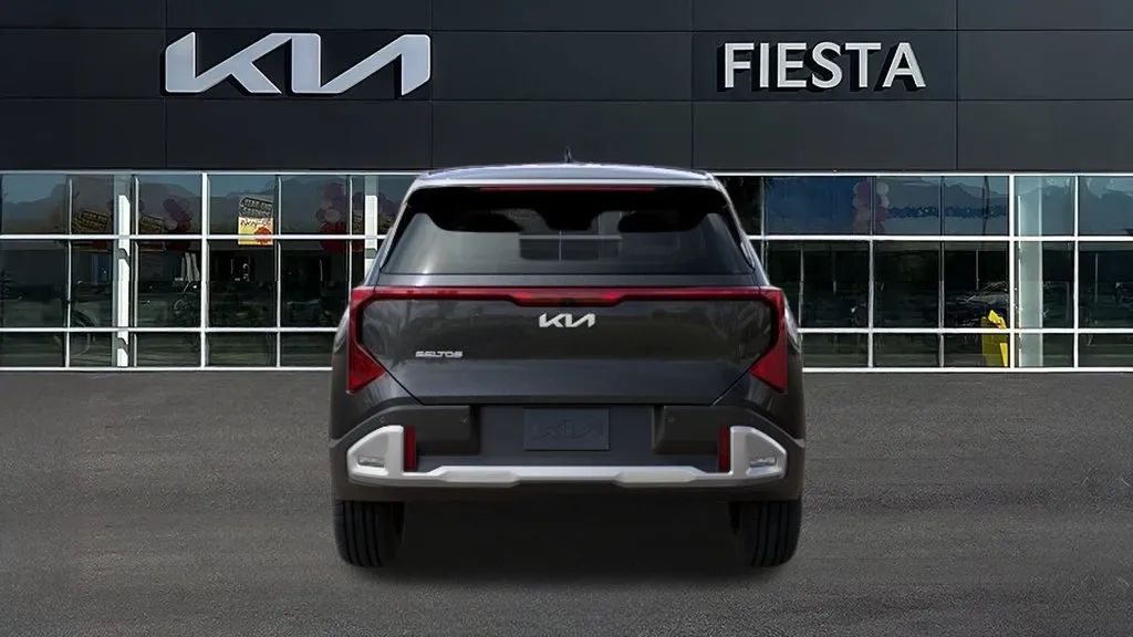 Kia Seltos photo 5