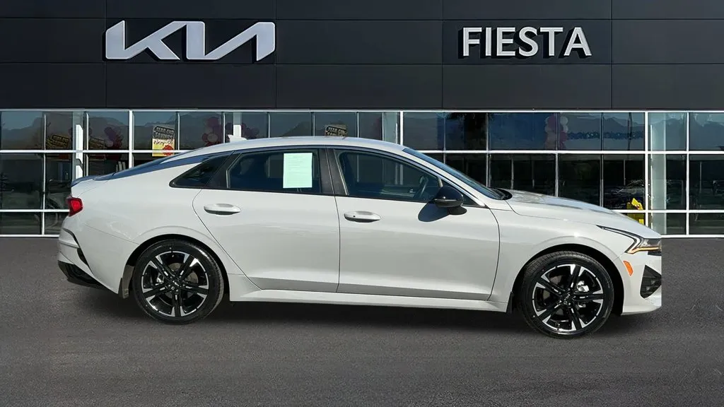 Kia K5 photo 5
