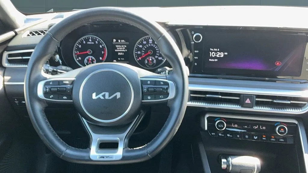 Kia K5 photo 24
