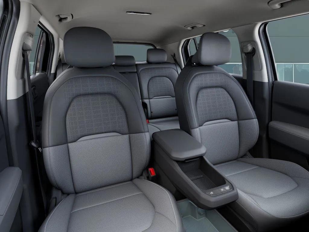 Kia EV3 photo 17