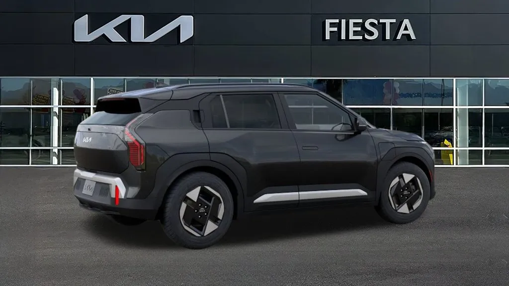 Kia EV3 photo 6