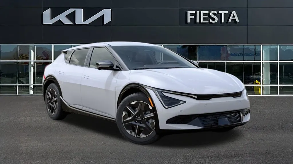Kia EV6 photo 9